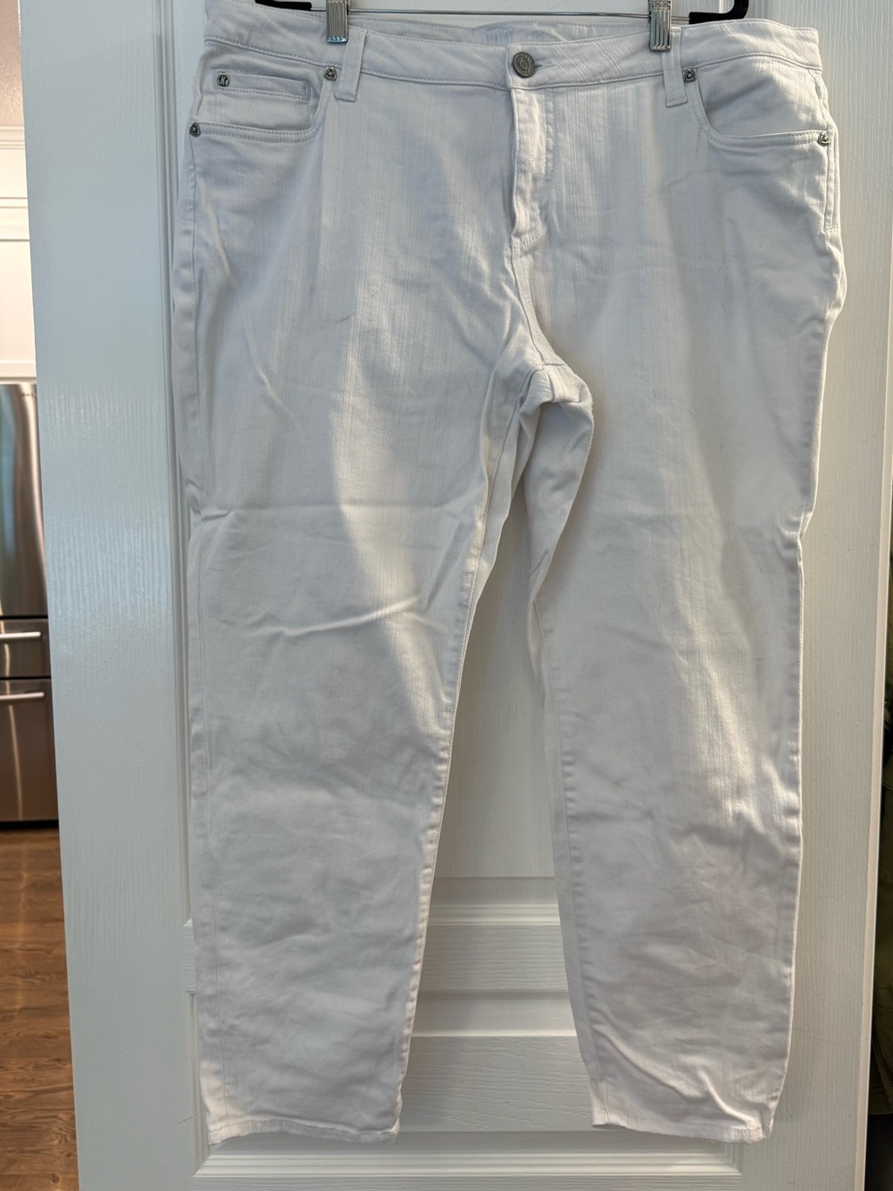 Kut from the Kloth Women’s White Katy Boyfriend Jeans